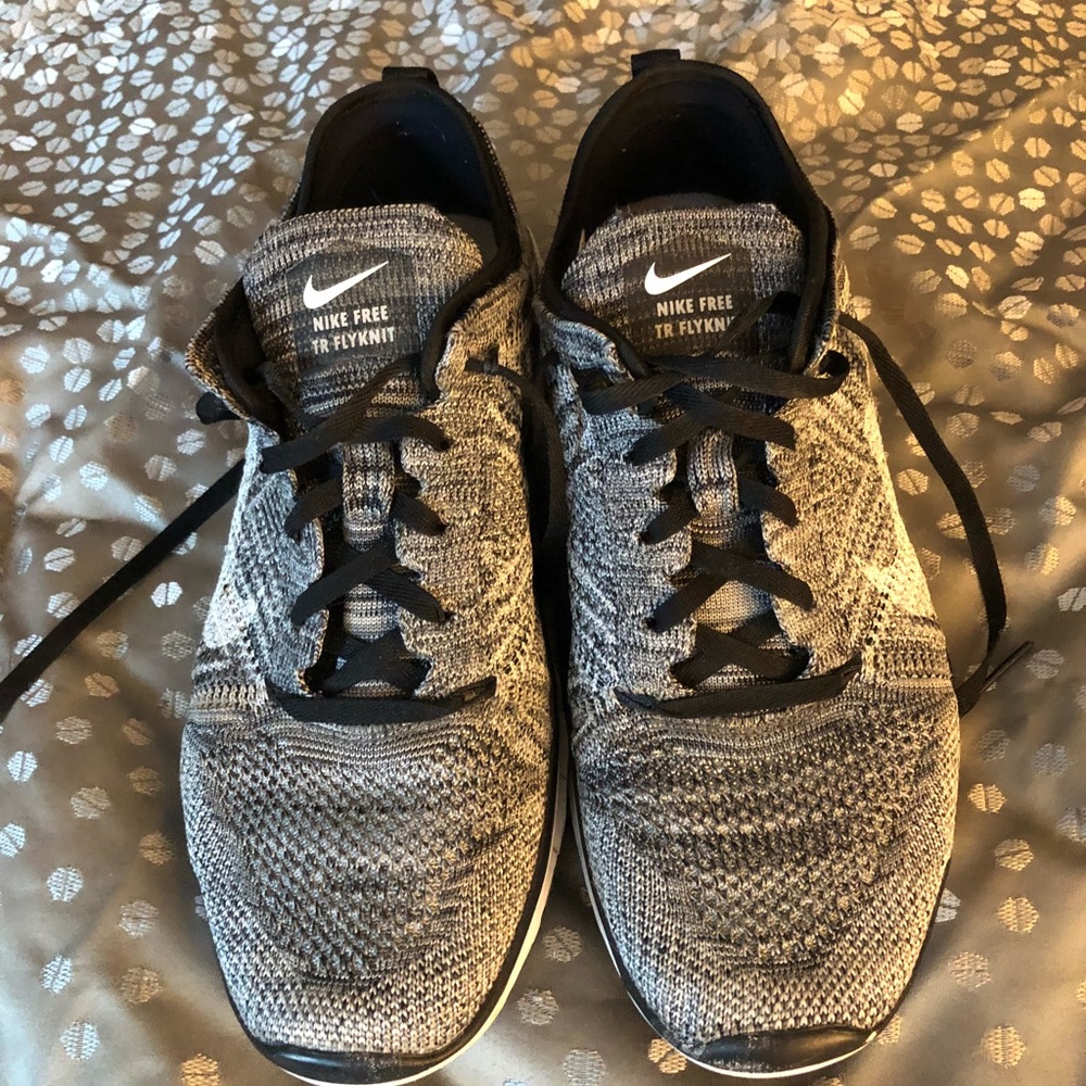 Women’s Nike Free Flyknit sneakers